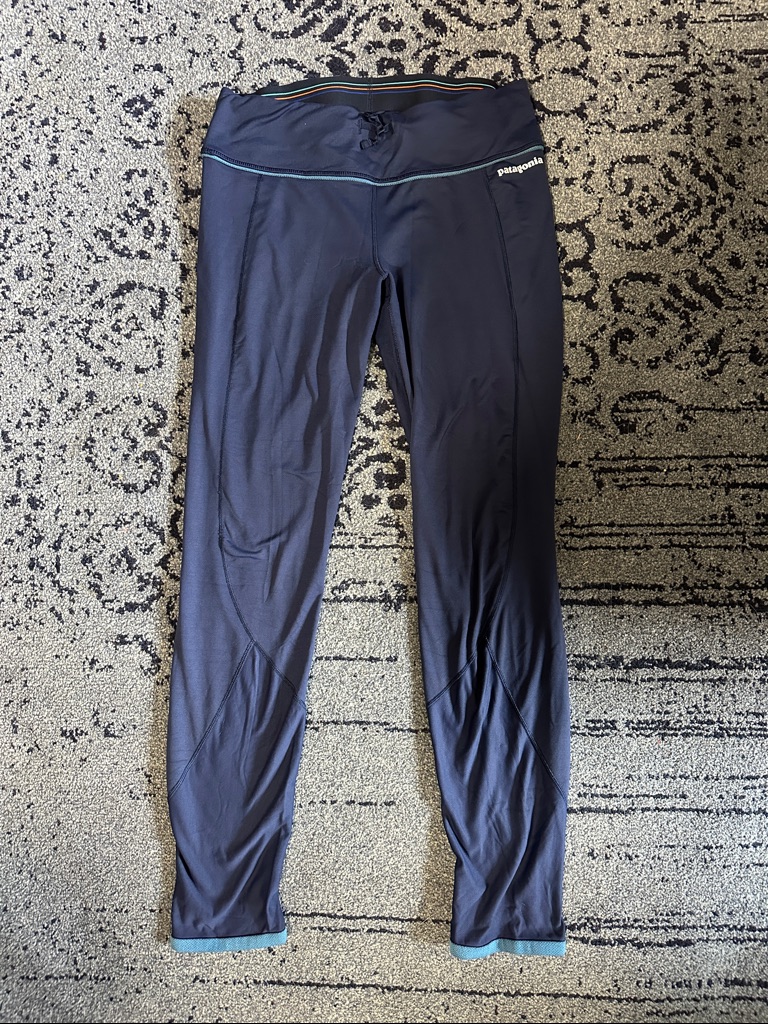Patagonia Womenâs Medium Tights Navy And Light Blue Trim